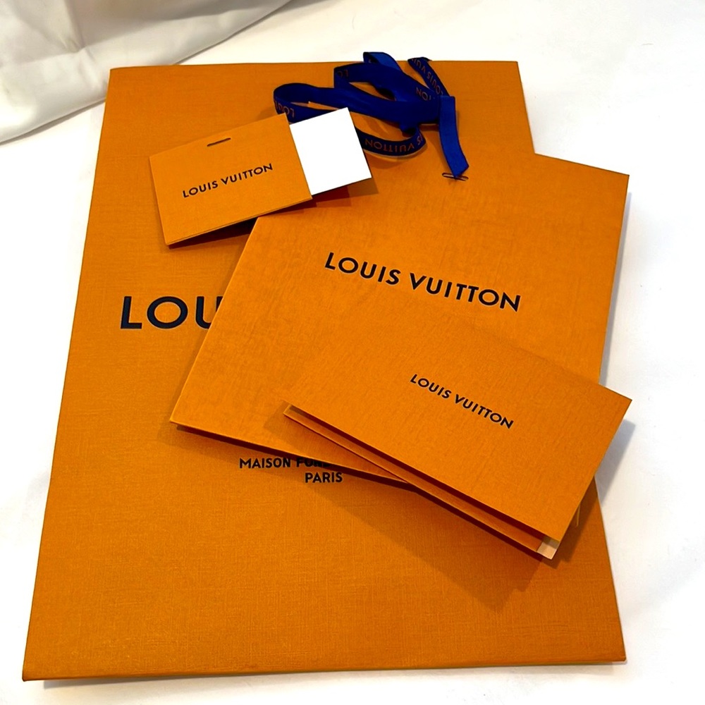 Louis Vuitton 5 PC. Gift Set Package Gift-wrap Display Props Authentic